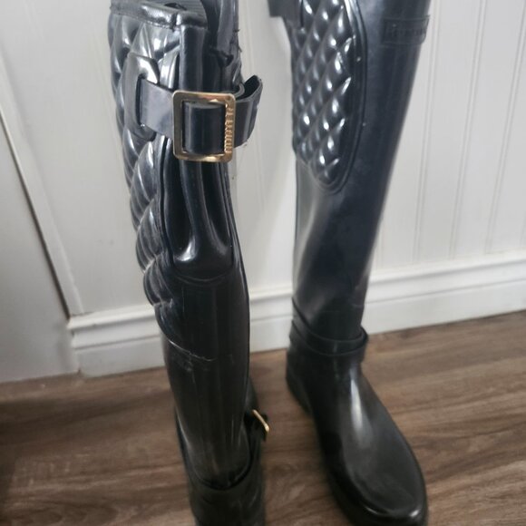 Hunter Boots - Refined Quilted Riding Rubber Rain Boots - Picture 3 of 5